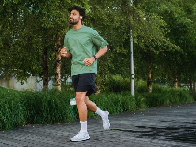 Garmin ou Polar : quelle montre GPS pour coureurs