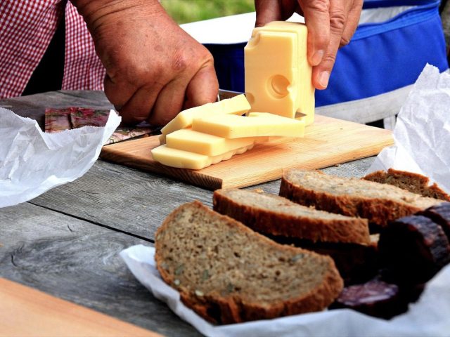 Ustensiles pour préparer des repas sportifs rapidement